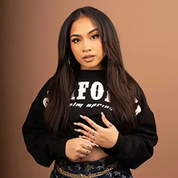 Photo of {pods_full_artists_artist_name}