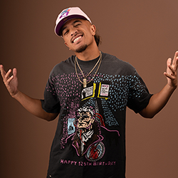 Photo of {pods_full_artists_artist_name}