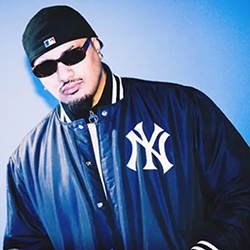 Photo of {pods_full_artists_artist_name}